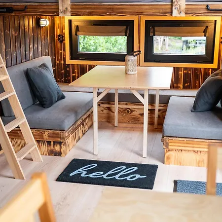 Tiny Haeuser Am Steinhuder *